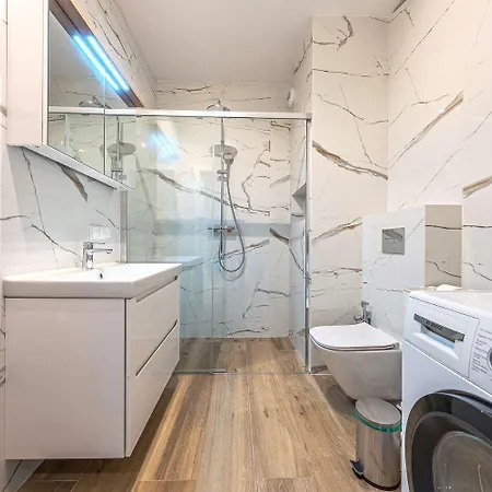 Baltic Light Jagiellonska By Oneapartments 아파트 *
